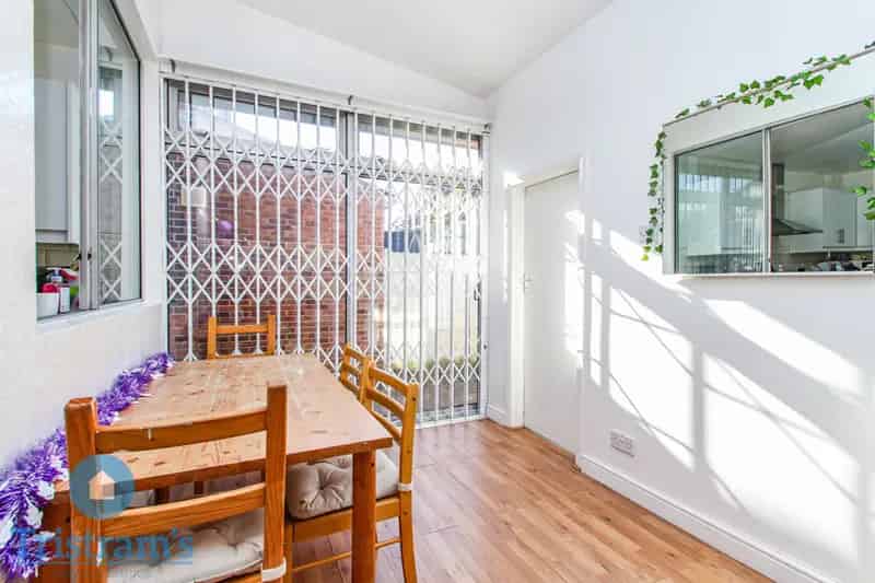 5 Bedroom Semi Detached House to Rent for Students