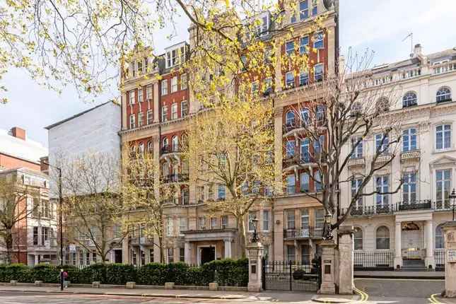 Flat for Sale in Rutland Gardens Knightsbridge SW7