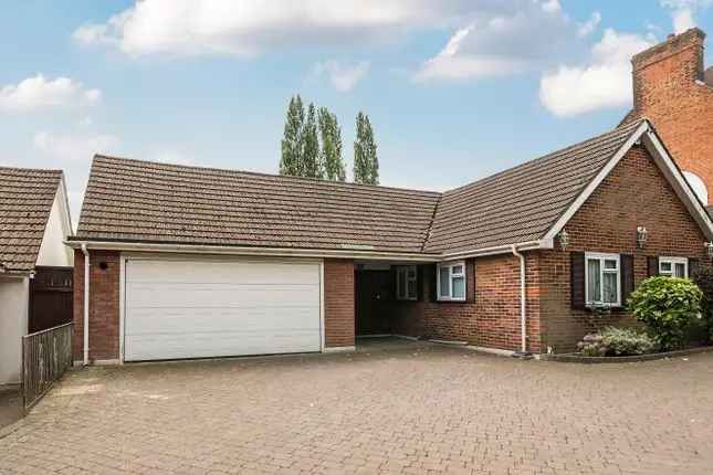 3 Bed Detached Bungalow for Sale Totteridge Lane London N20