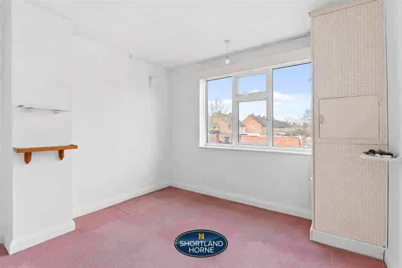 3 Bedroom End Terrace House to Rent