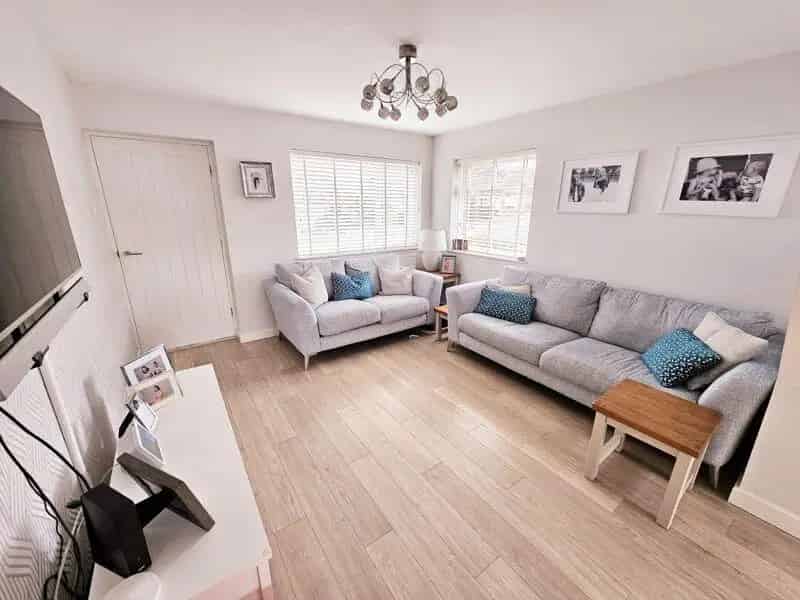 4 Bedroom Detached House for Sale - Modern Family Home