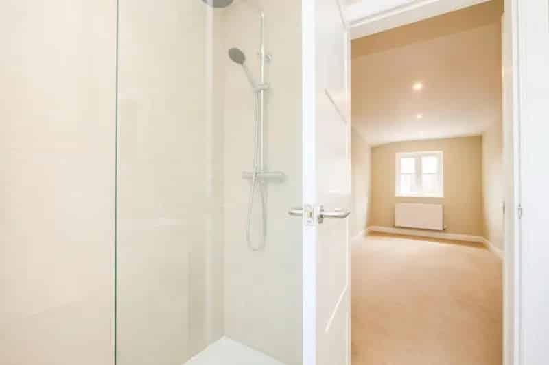 4 Bed 4 Ensuite Home For Sale - Recently Renovated