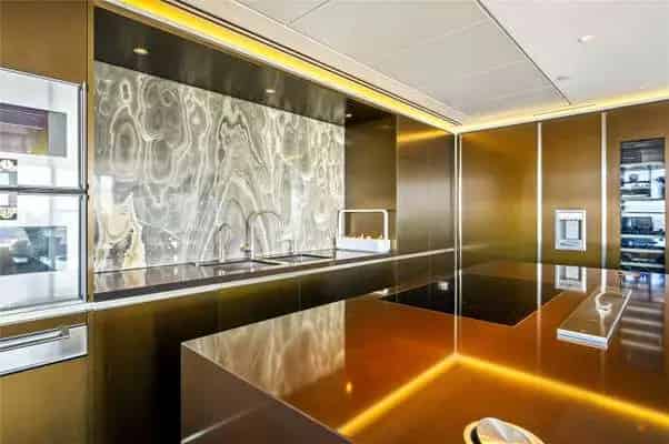 Luxury 2-Bed Apartment Heron Building Moorgate Stunning Views