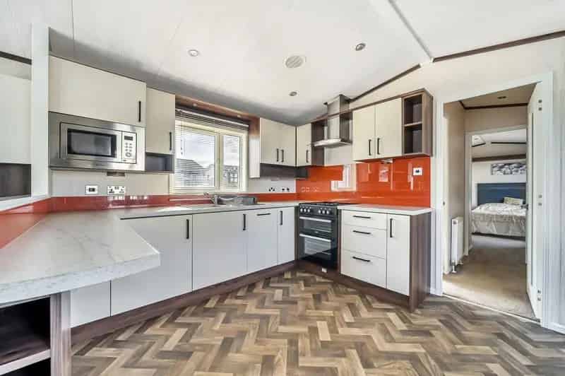 2 Bedroom Park Home for Sale
