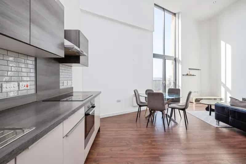 3 Bedroom Flat for Sale in Manchester City Centre