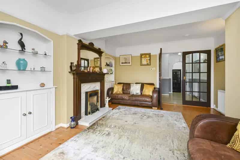 4 Bedroom Townhouse for Rent in Inverleith Edinburgh
