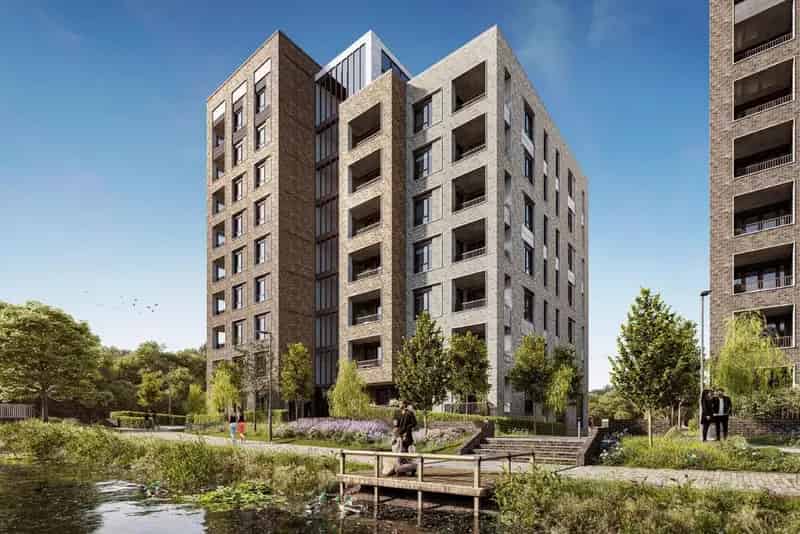 Brand New 1 Bedroom Apartment with Private Balcony and Roof Terrace