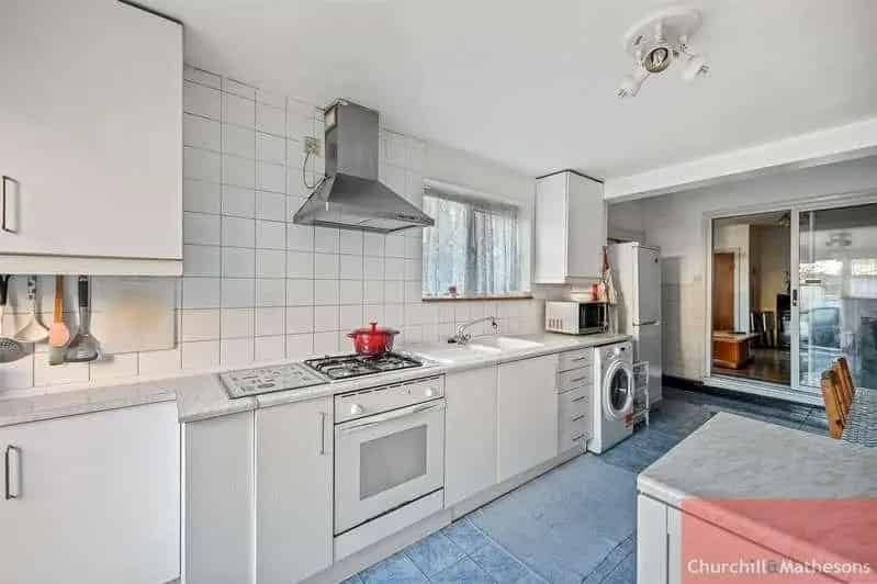3 Bed House for Sale Near Willesden Junction