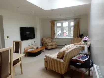 1 Room House Share in Manchester - Modern Kitchen & Garden