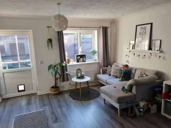 Modern End Terrace House Near Beach Two Kingsize Bedrooms