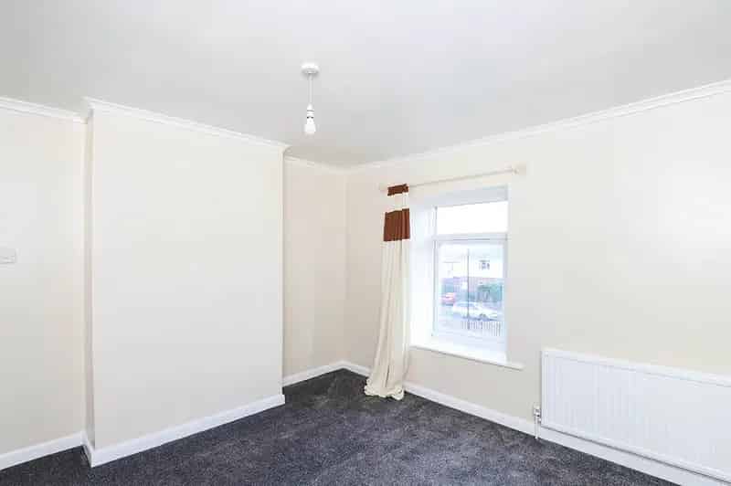 2 bedroom Mid Terrace House to rent, Sheffield, South Yorkshire, S13