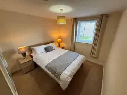 2 Bedroom 81m² Furnished Flat Aberdeen Private Parking EPC B