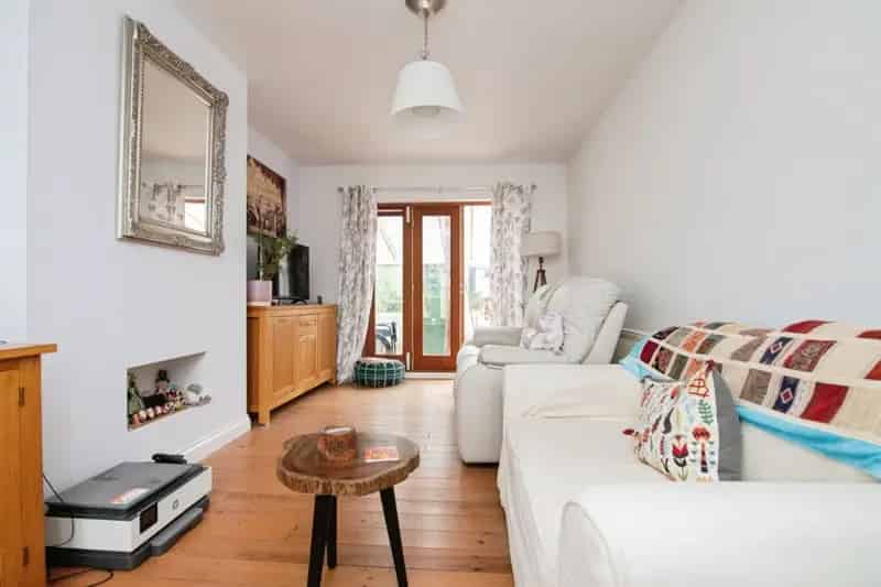 Two Bedroom Semi-Detached House Near Sandwell Valley and Hospital