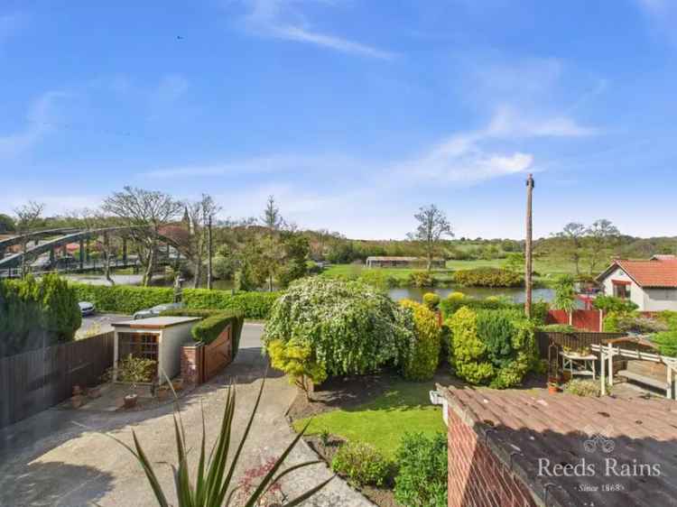 3 Bedroom Detached House for Sale Ruswarp North Yorkshire