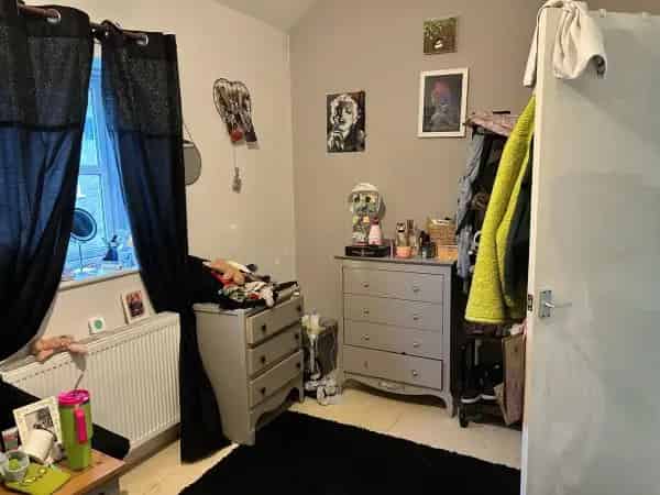 1 Bedroom Flat Beaminster New Kitchen and Bathroom