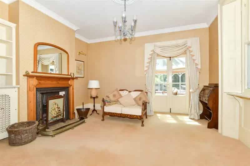 3 Bedroom Detached House for Sale in Loose Valley