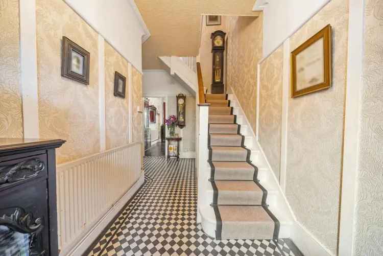 4 Bedroom Edwardian House Near Mayow Park