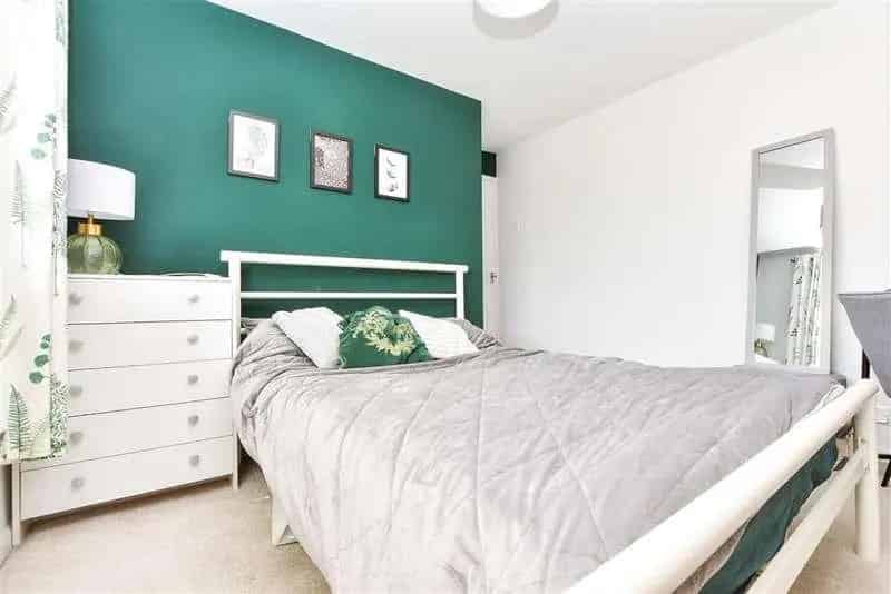 3 Bed Semi-Detached House For Sale