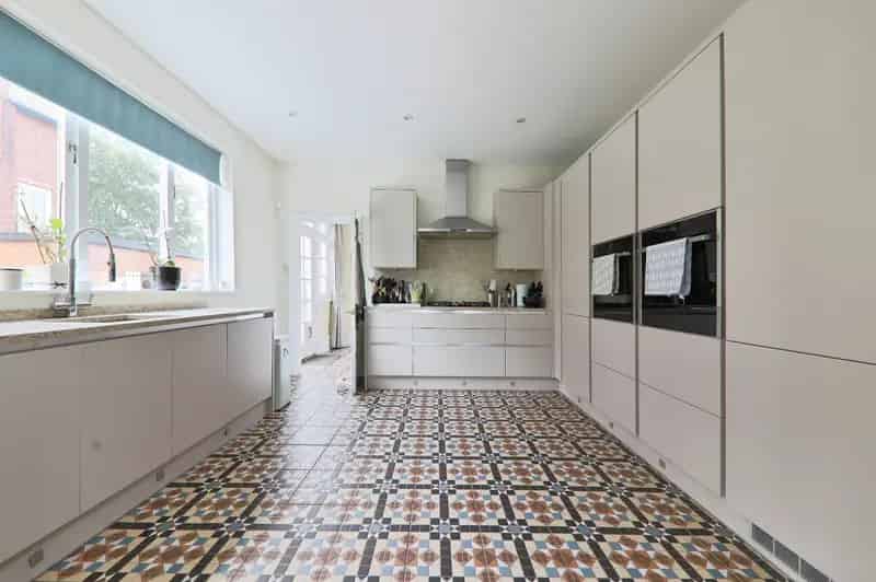 7 Bedroom Semi-Detached House for Sale Hessle