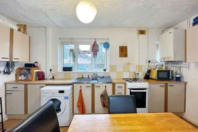 3 Bed Semi-Detached House Bristol BS4 Buy to Let Investment