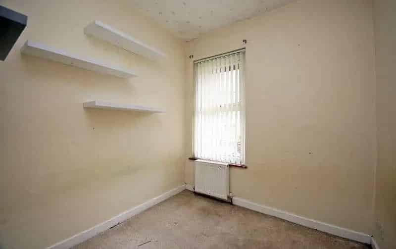 3 Bed House For Sale Needs Upgrading
