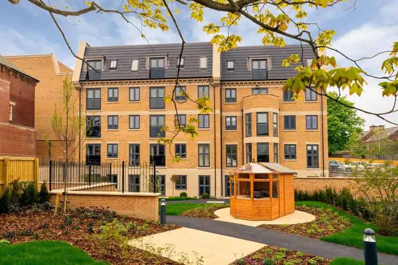 2 bedroom Flat
 To Let