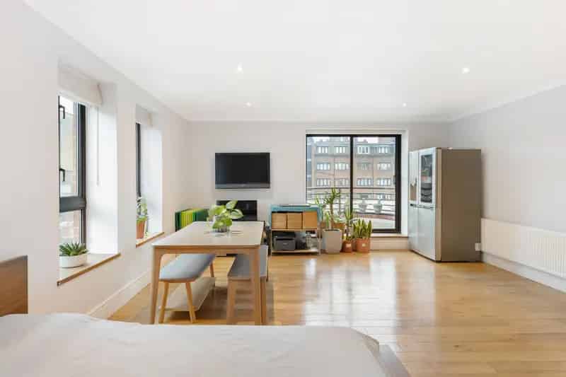 2 Bedroom Apartment for Sale Pembroke Road London W8