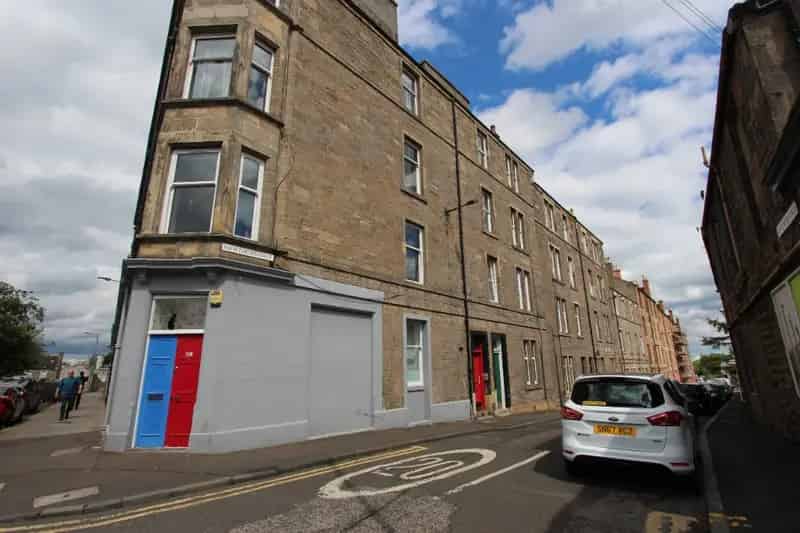 2 Bedroom Furnished Flat to Rent in Edinburgh