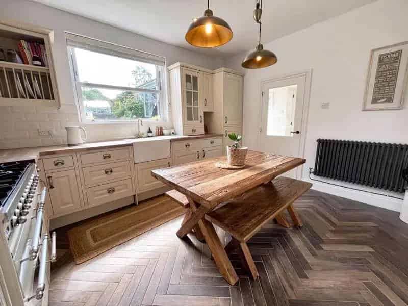3 Bed Detached Cottage For Sale Y Pant School Catchment