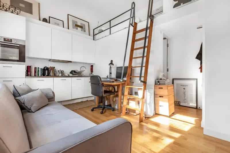 Modern Studio Apartment with Mezzanine - Zero Deposit Guarantee