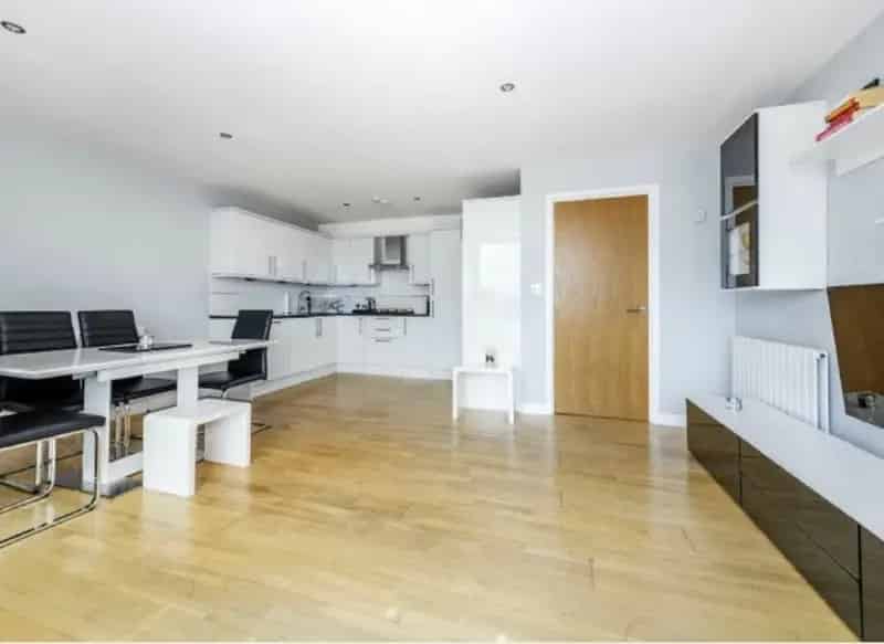 Riverside Home near Island Gardens DLR Station