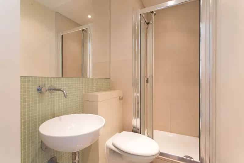 1 Bedroom Apartment House to Rent in New Providence Wharf