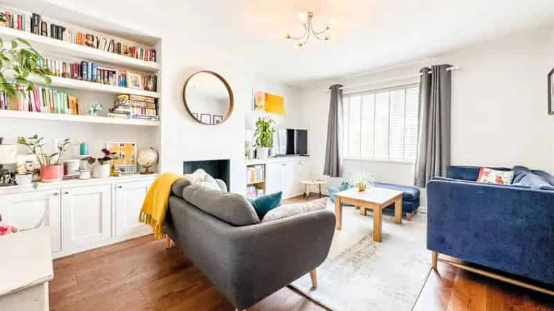 3 Bed House for Sale Near Victoria Park