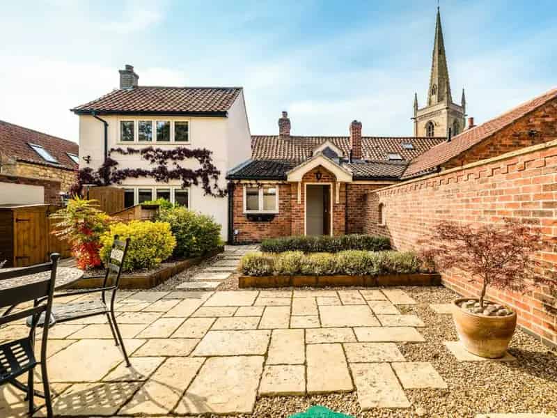 3-4 Bedroom Family Home in Waltham-on-the-Wolds