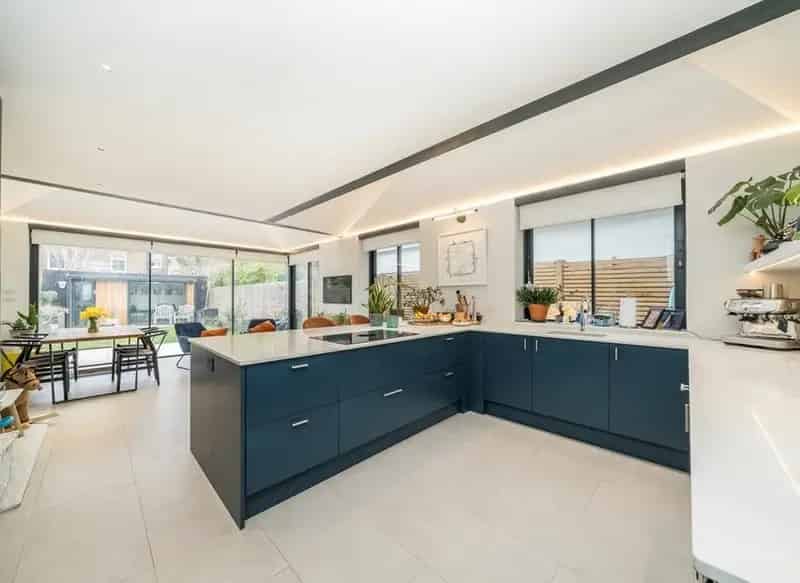 Spacious Family Home Melbourne Grove SE22 Four Bedrooms Landscaped Garden