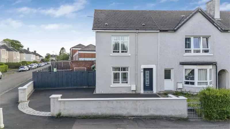 2 Bedroom End Terrace House for Sale in Knightswood Glasgow