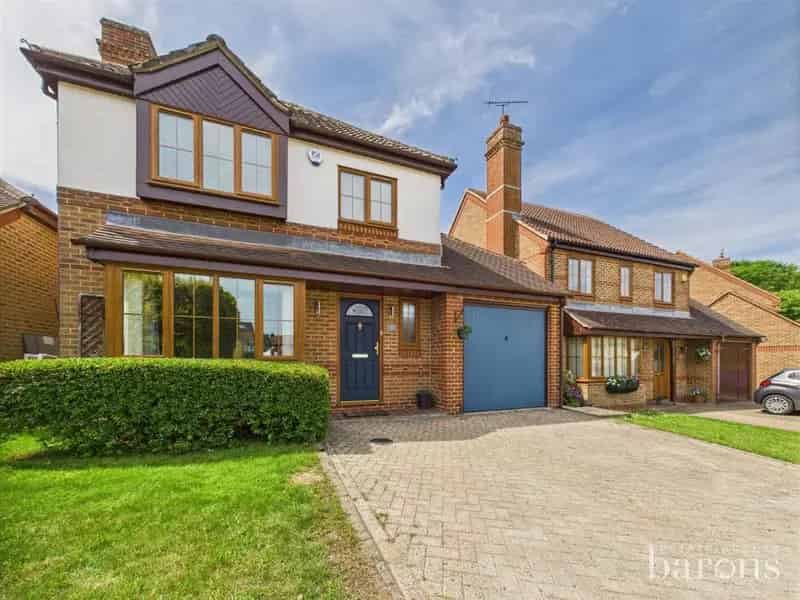 4 Bed Family Home for Sale