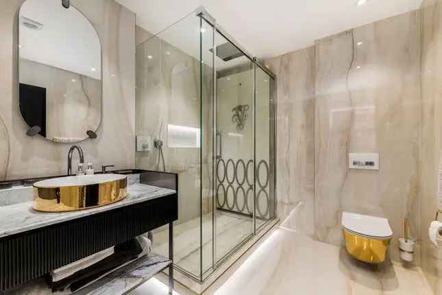 Flat for sale in Park Street, London W1K