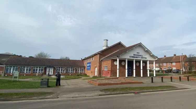 1930s Community Center with Grand Hall and Ample Parking