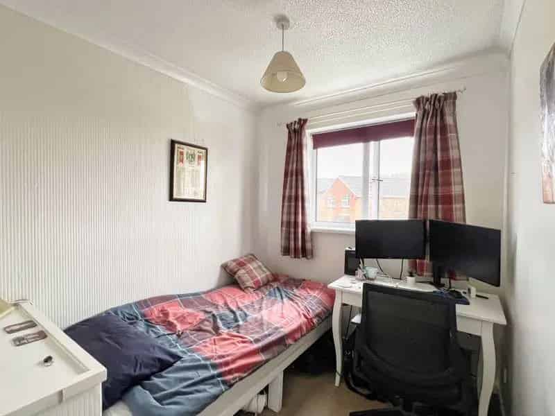 3 Bed Semi-Detached House for Sale