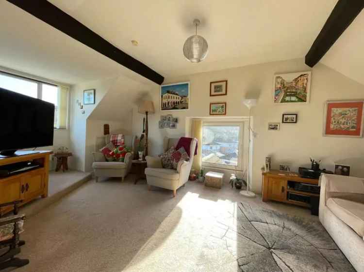 2 Bedroom Over 55s Apartment For Sale Near Town Centre