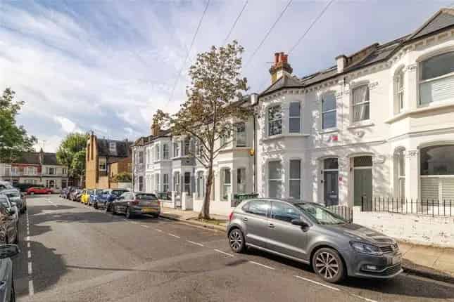 Terraced house for sale in Ashington Road, London SW6