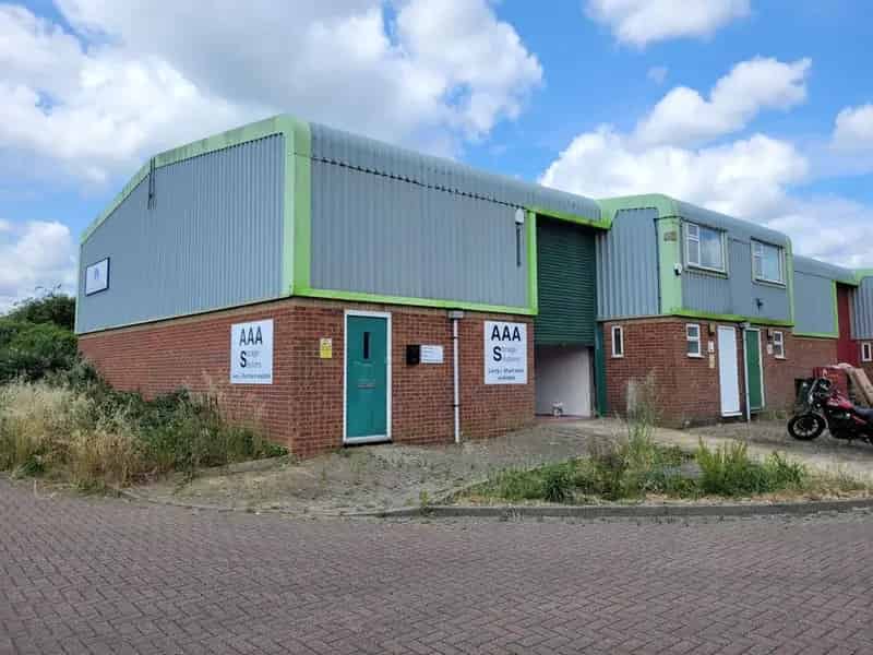 Semi-Detached Industrial Unit with Mezzanine Storage and Office Space