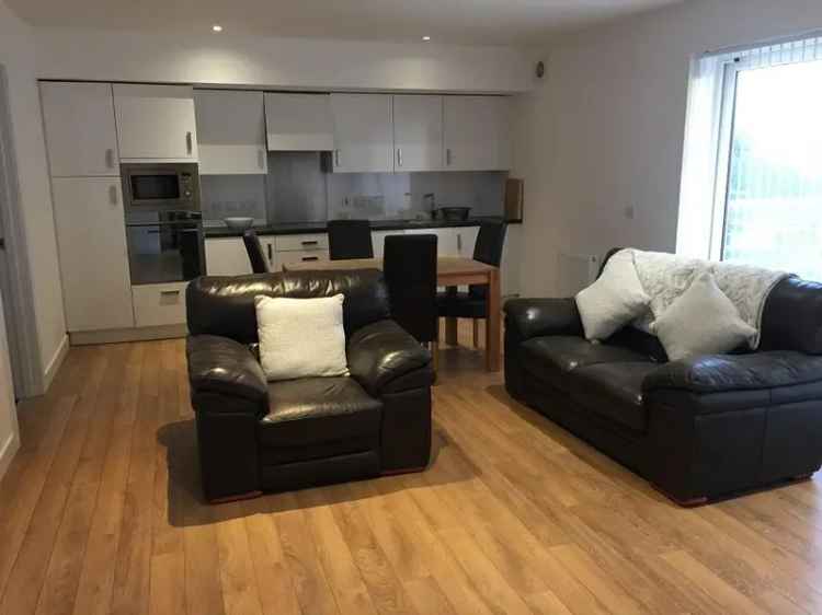 2 Bedroom Flat to Rent Near Town Center
