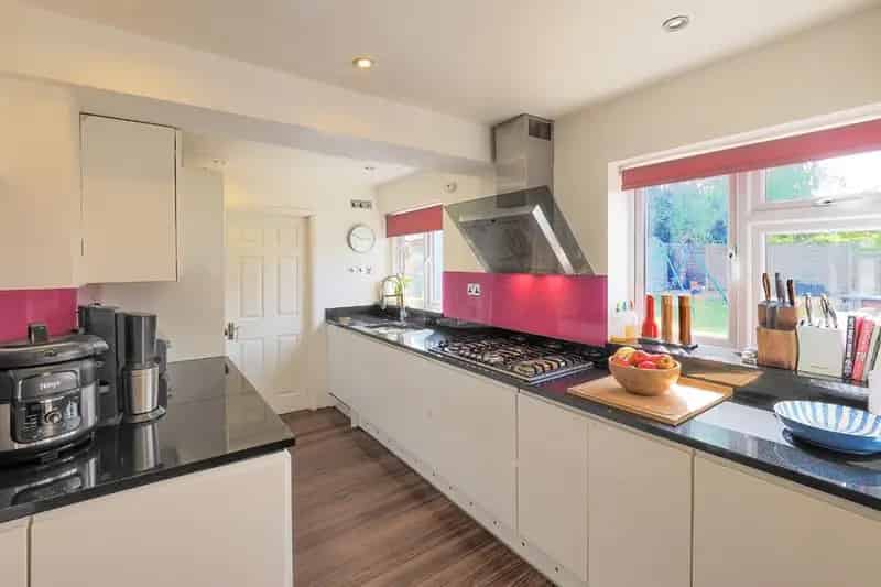 5 Bedroom Semi-Detached House for Sale in Hutton
