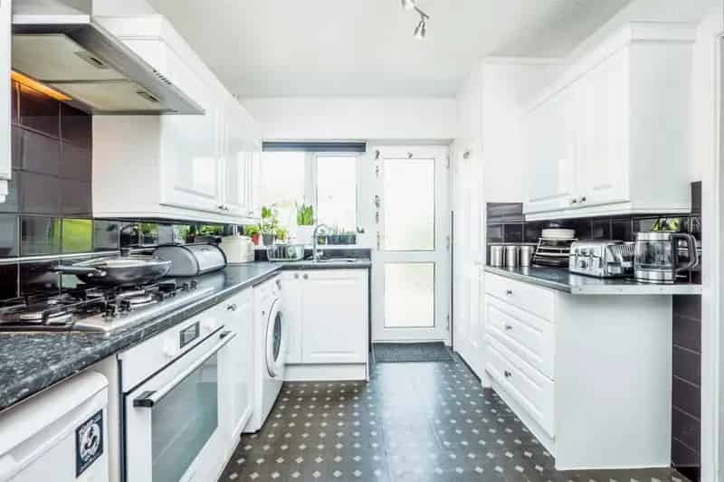 3 Bed End Terraced House in Pentwyn Cardiff
