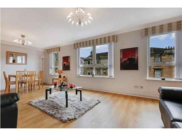 2 Bedroom Flat for Sale in Dennistoun Glasgow