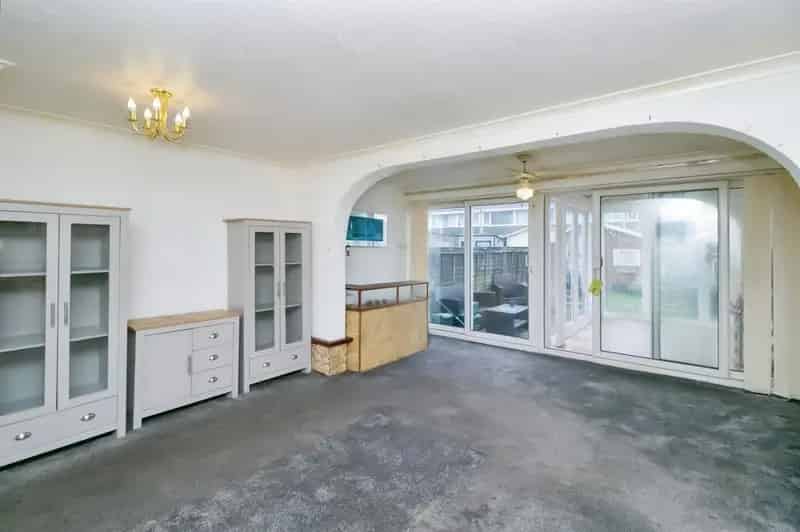 3 Bedroom Character Property Near Penarth Marina