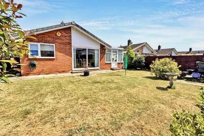 2 Bed Detached Bungalow for Sale