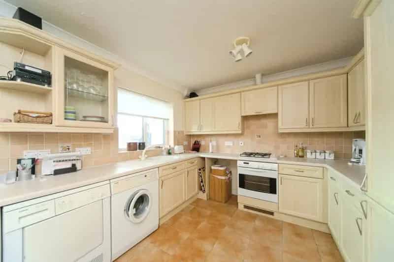 Four Bedroom Townhouse with Panoramic Harbour Views and Mooring